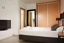 Suites Del Pintor Malaga Aparthotel