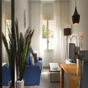 Suites Del Pintor Malaga Aparthotel