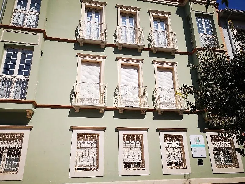 Suites Del Pintor Malaga Aparthotel
